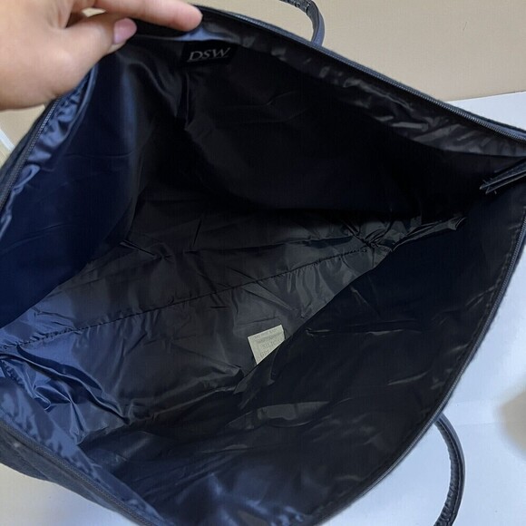 NWOT DSW EXCLUSIVE FREE FELT WEEKENDER BAG TOTE NAVY BLUE - Picture 4 of 11